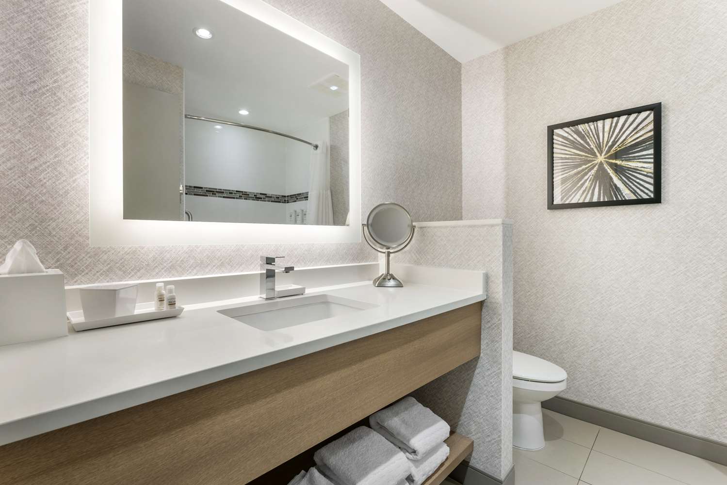 Best Western Premier Route 97 Vernon 45/47