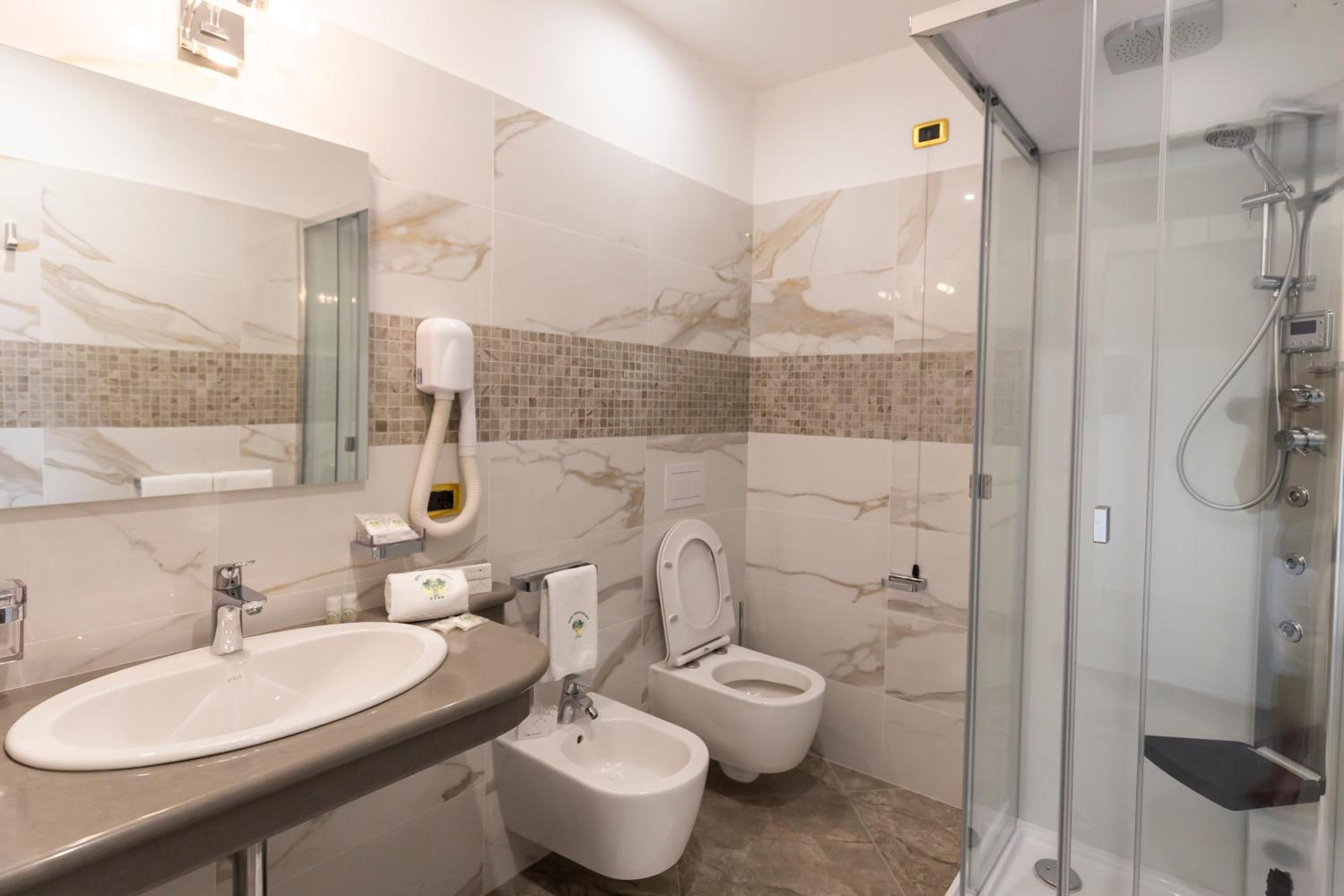 Santa Chiara Hotel Residence 55/57