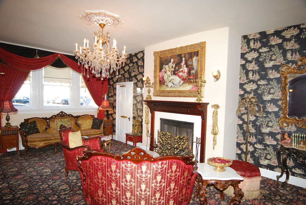 Queen Anne Hotel 54/69