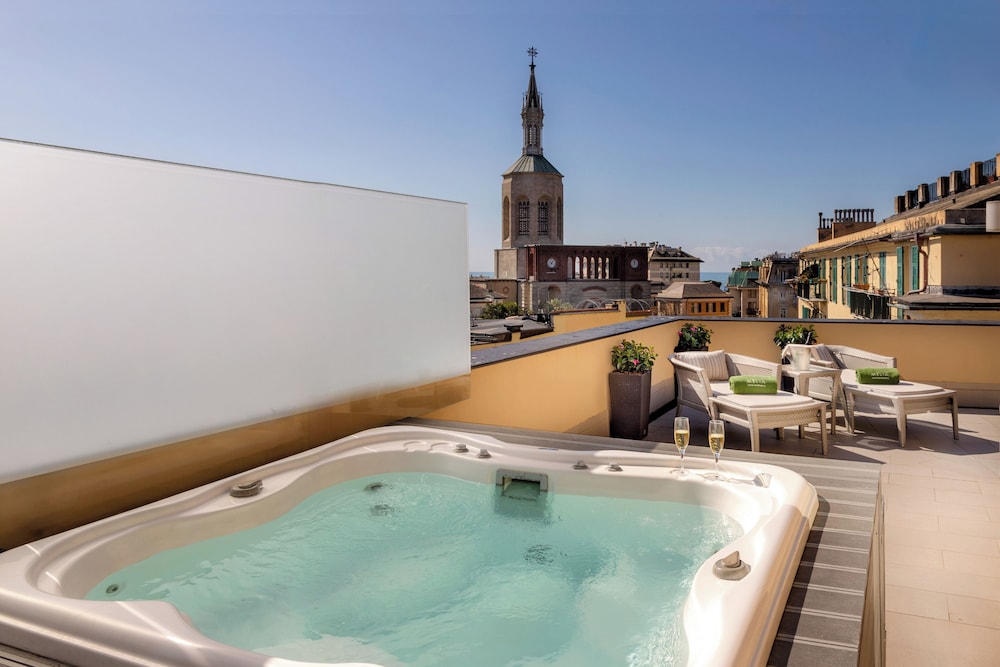 Melia Genova 28/50