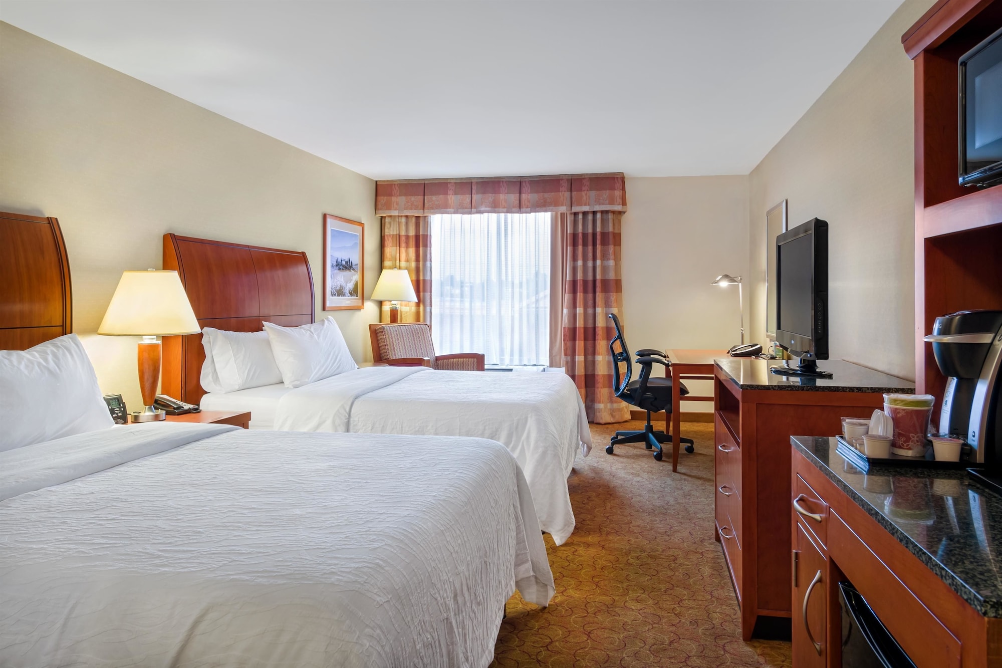 Evolution, 2 Queen Beds