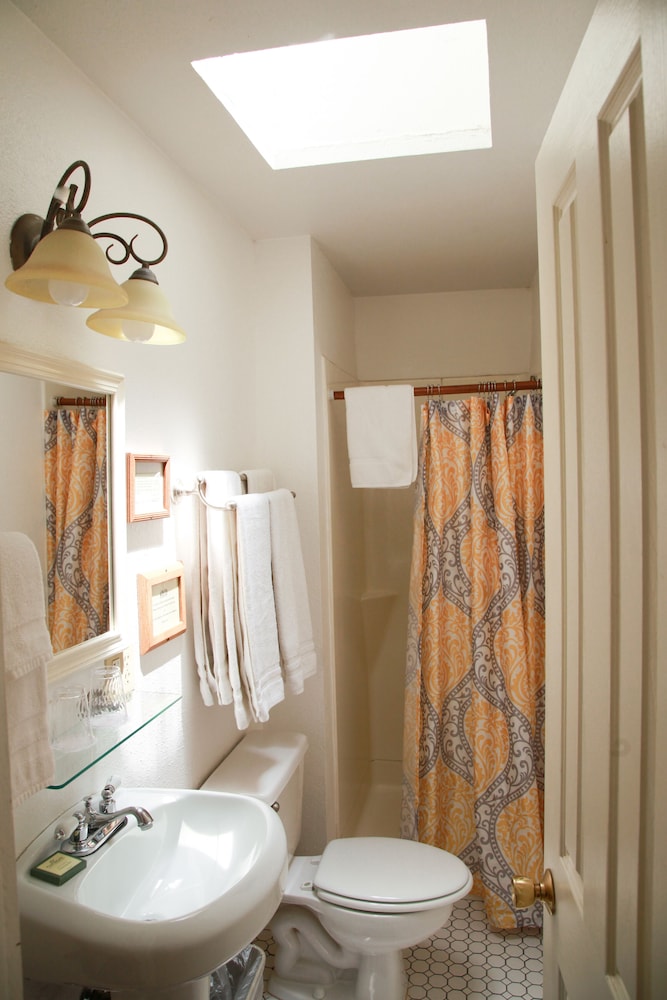 Rio Villa Beach Resort 45/50