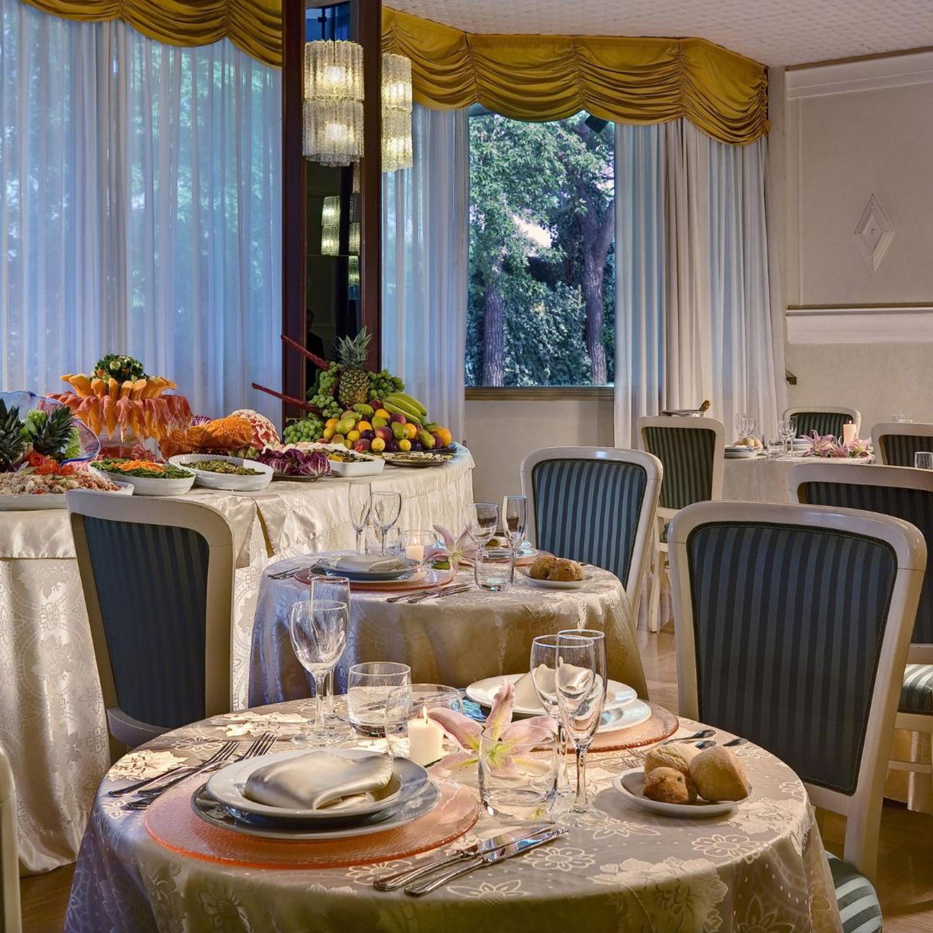 Hotel Eliseo 33/50