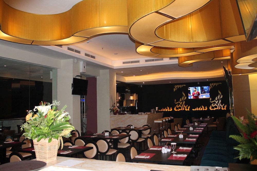 Brits Hotel Puri Indah 34/40