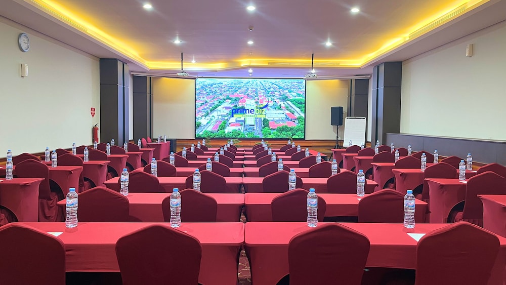 Primebiz Hotel Surabaya 63/74
