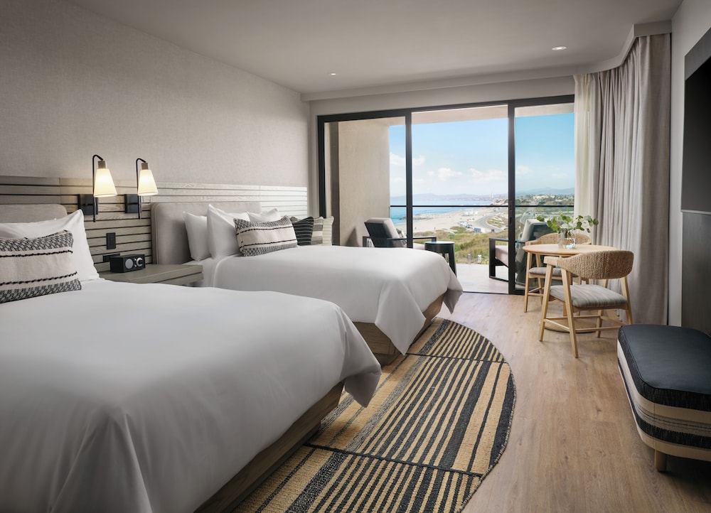 Room, 2 Queen Beds, Coastline View, Balcony, Accessible