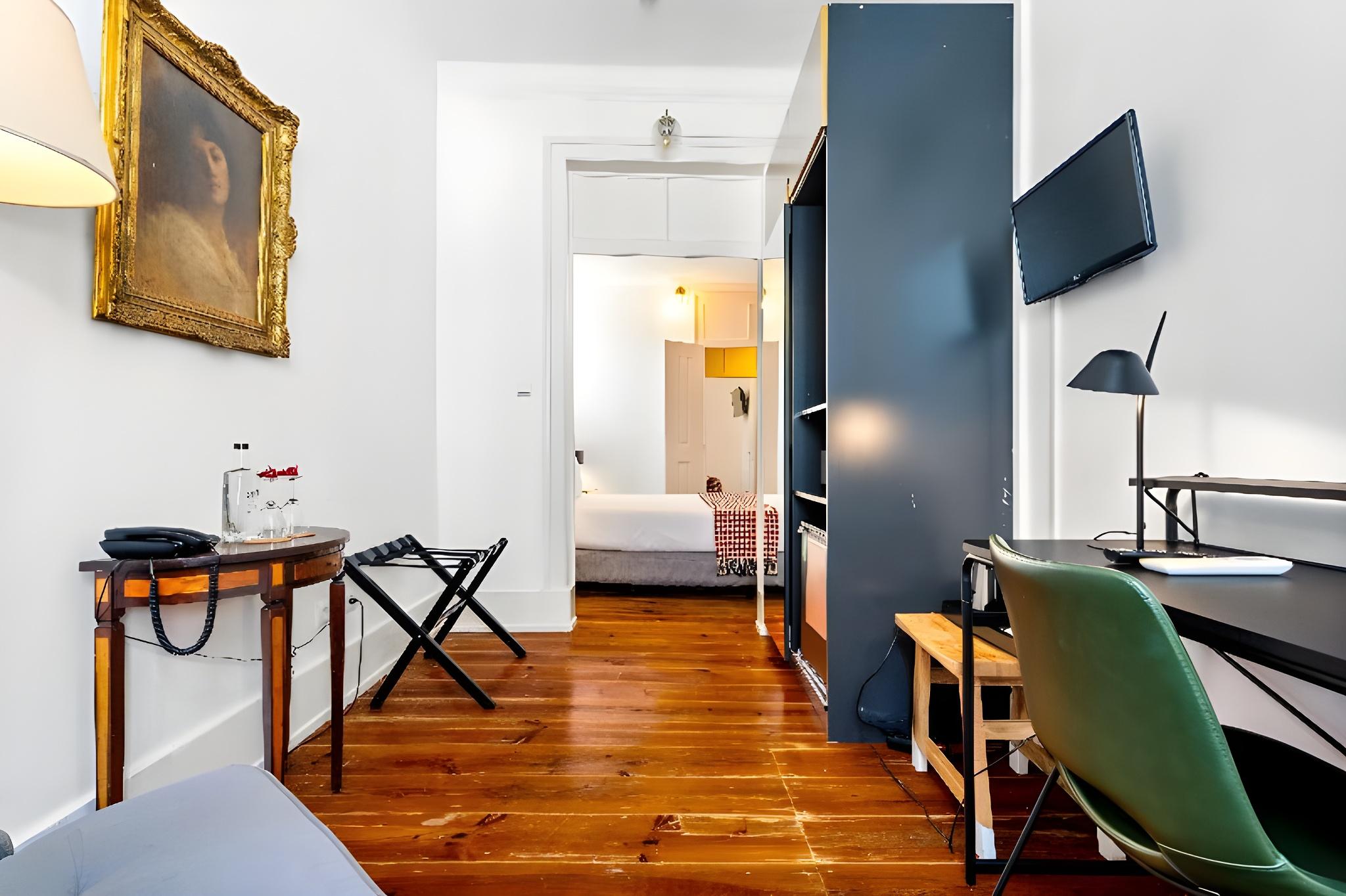 Room, Double Bed