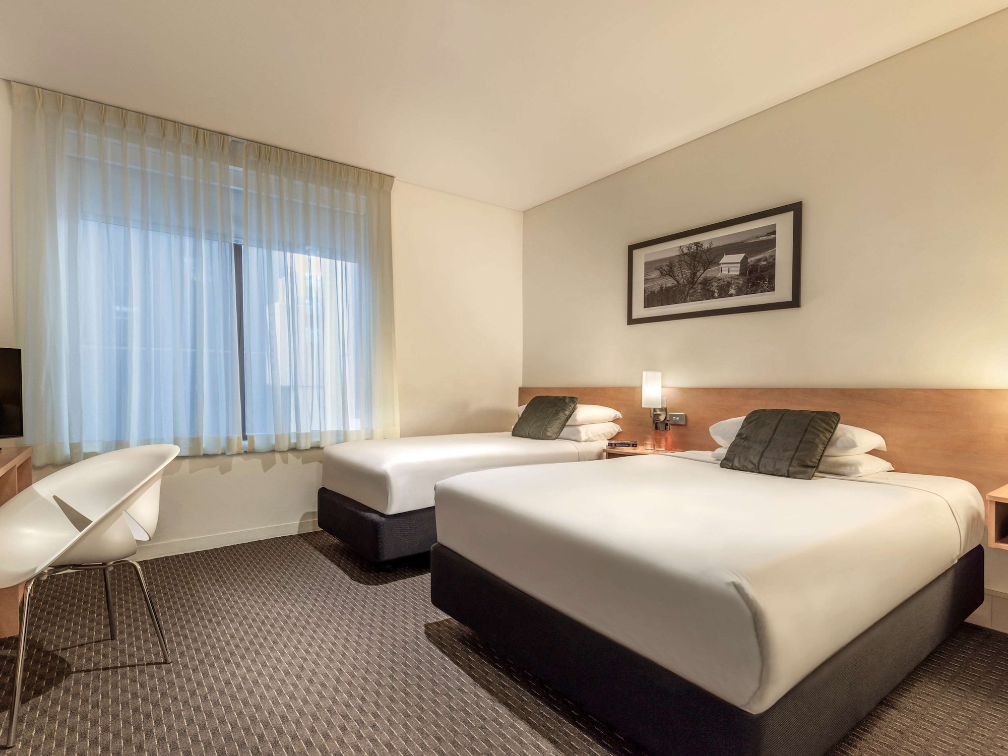 STANDARD, DOUBLE BED