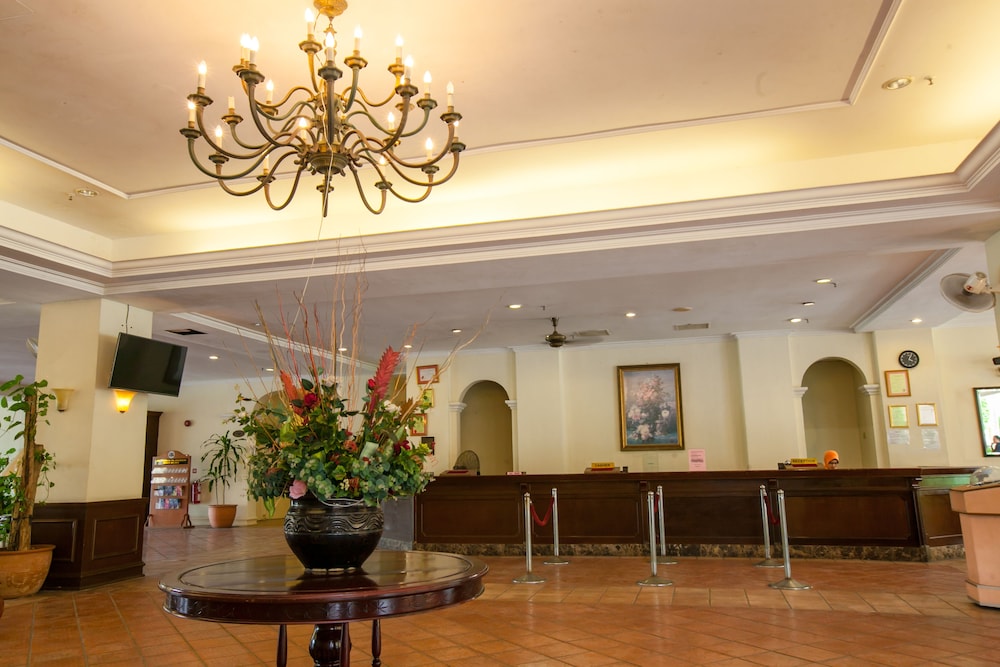 Lobby at Amverton Heritage Resort, MALACCA CITY