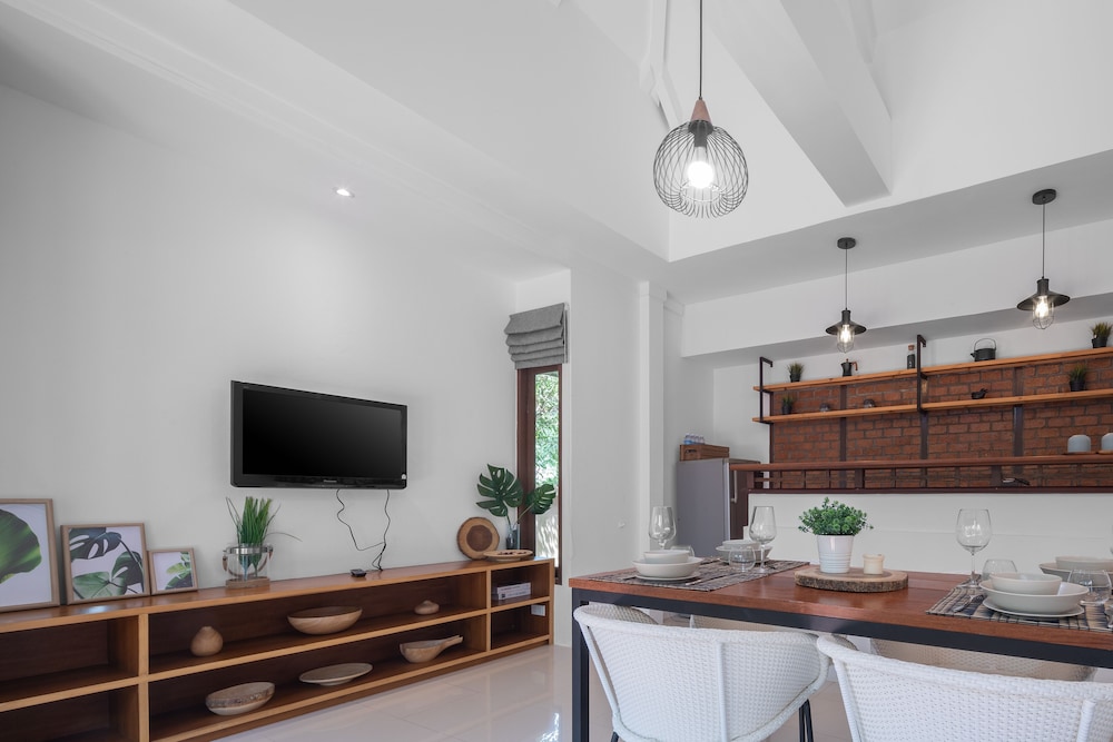 Baan Khao Hua Jook Villas Apts 34/50