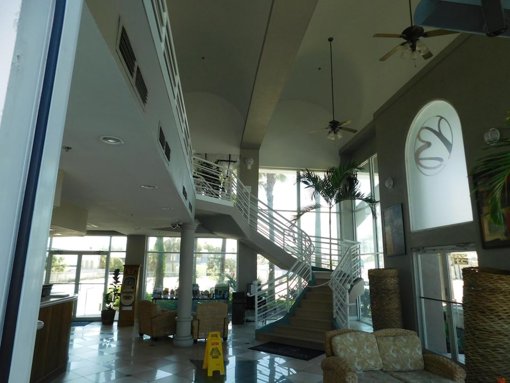The Boardwalk Inn Suites 30/50