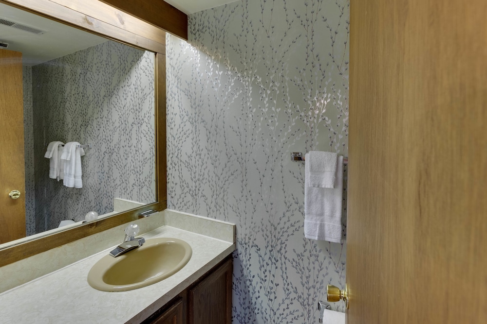 Chalet High by SPM Resorts 72/72