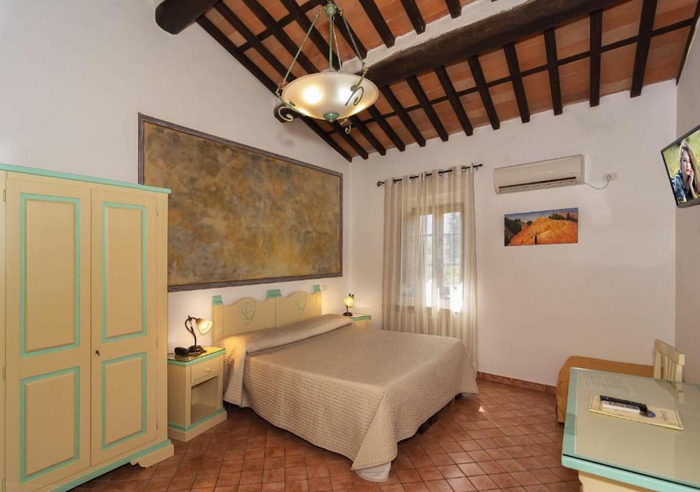 Villa Cheli Hotel 27/75