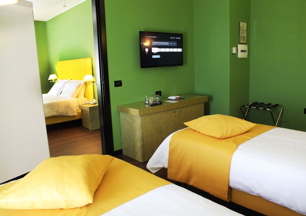 غرفة رباعية، HOTEL DE LA VILLE AVELLINO 3/7