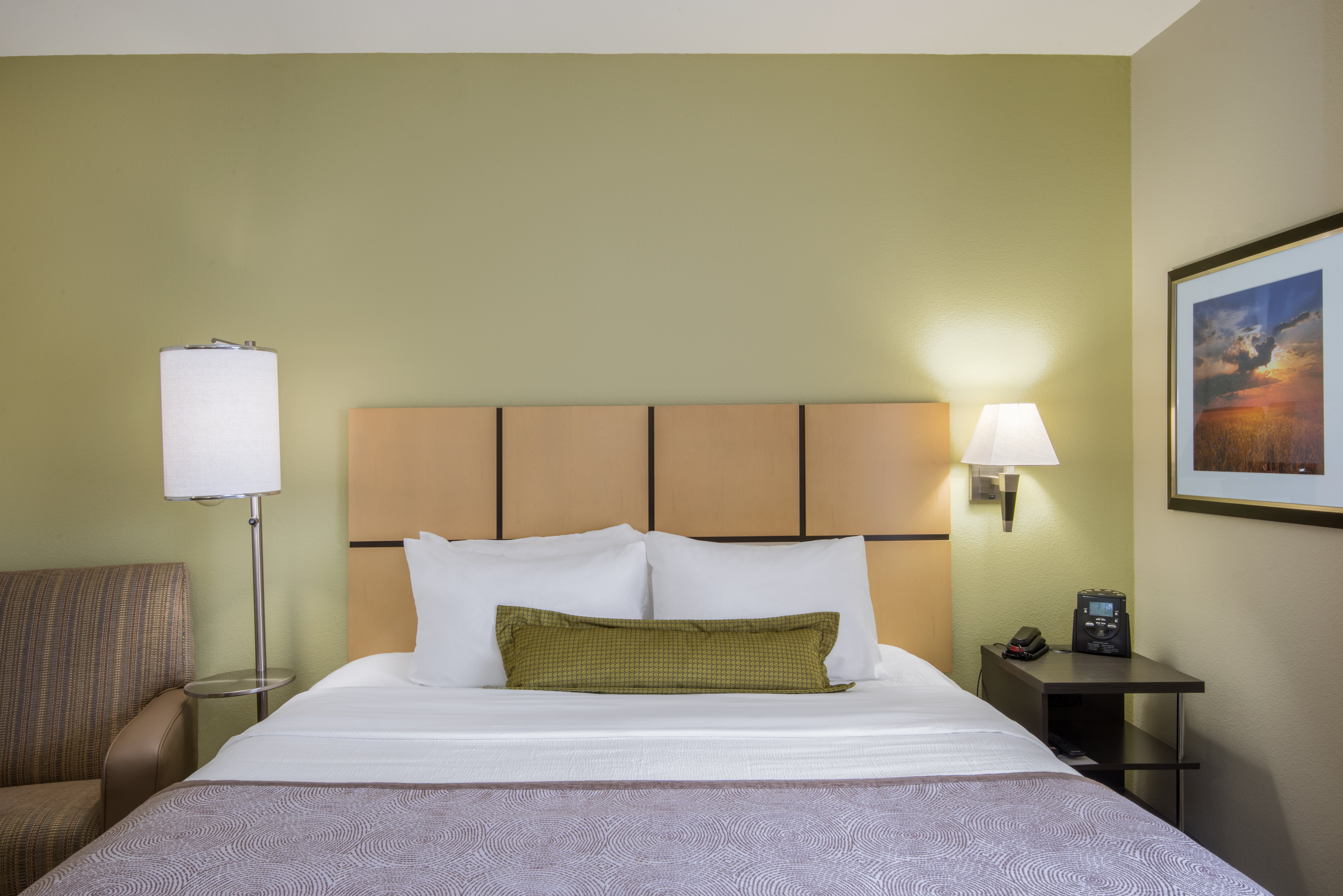 Candlewood Suites Jefferson City 25/52