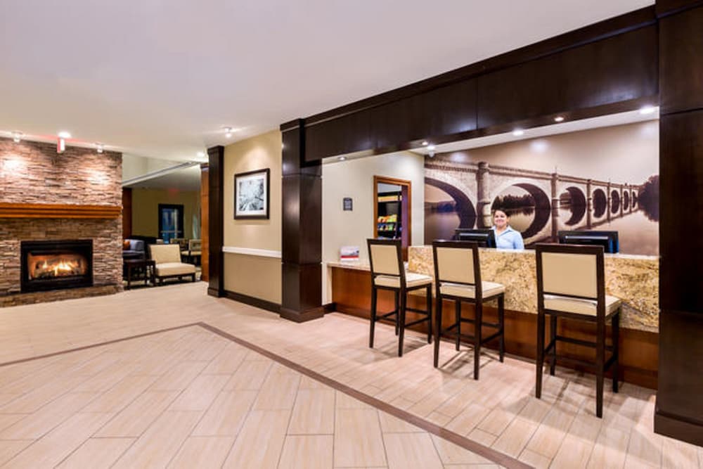 Staybridge Suites College Station 45/60
