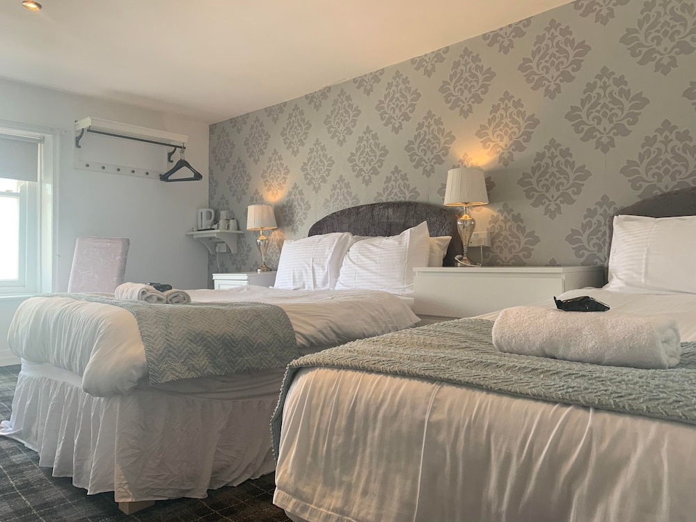 The Jubilee Hotel 9/50