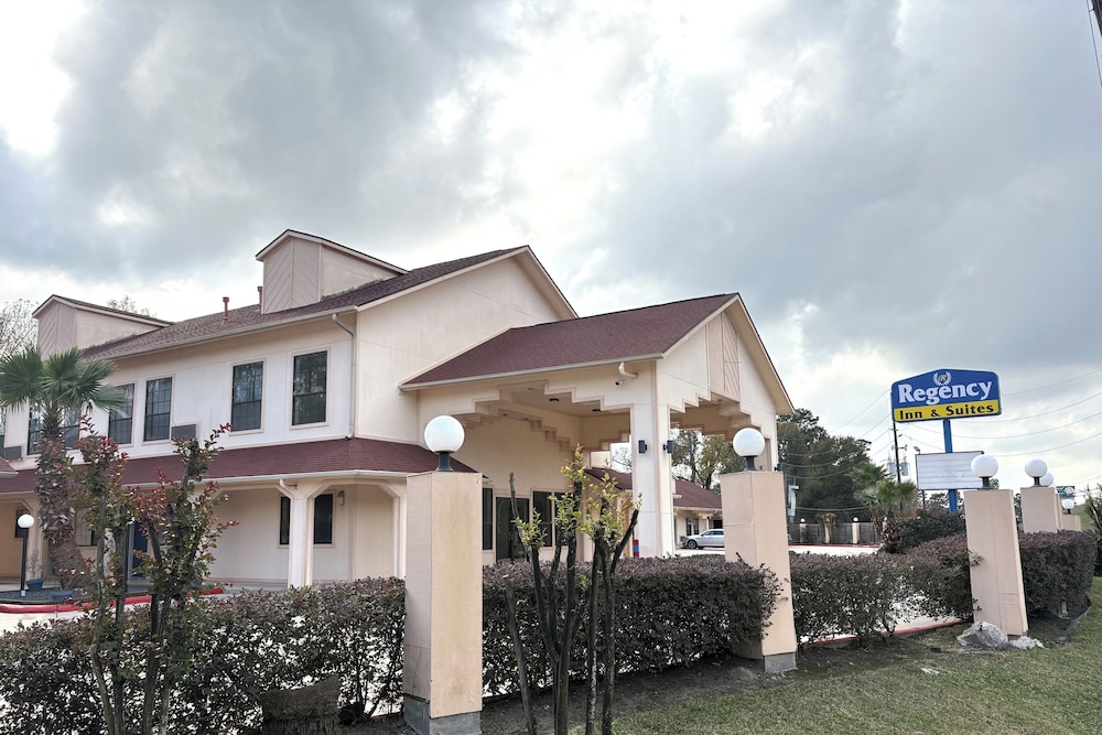 Regency Inn & Suites By Capital O Houston IAH Airport in HUMBLE - TX
