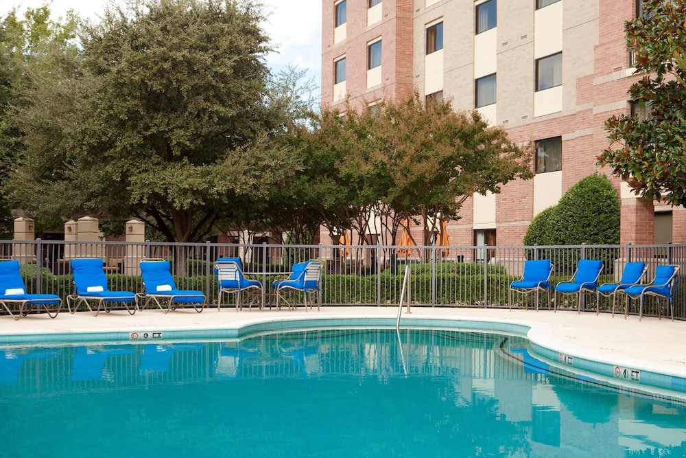 Courtyard Dallas Addison Quorum Drive
