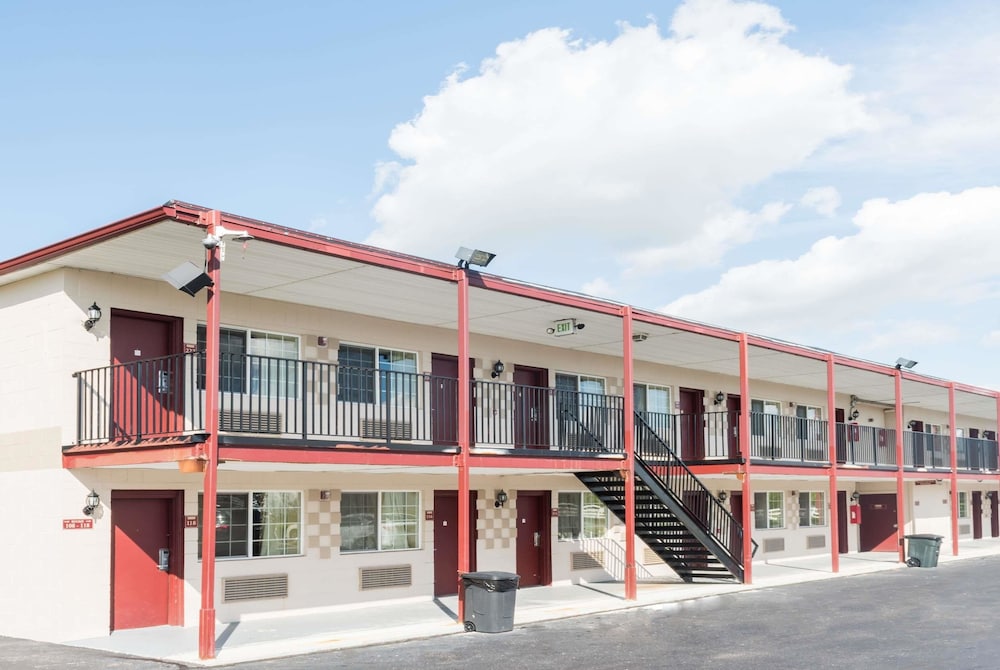 Grove City Travel Inn Columbus South 1/44