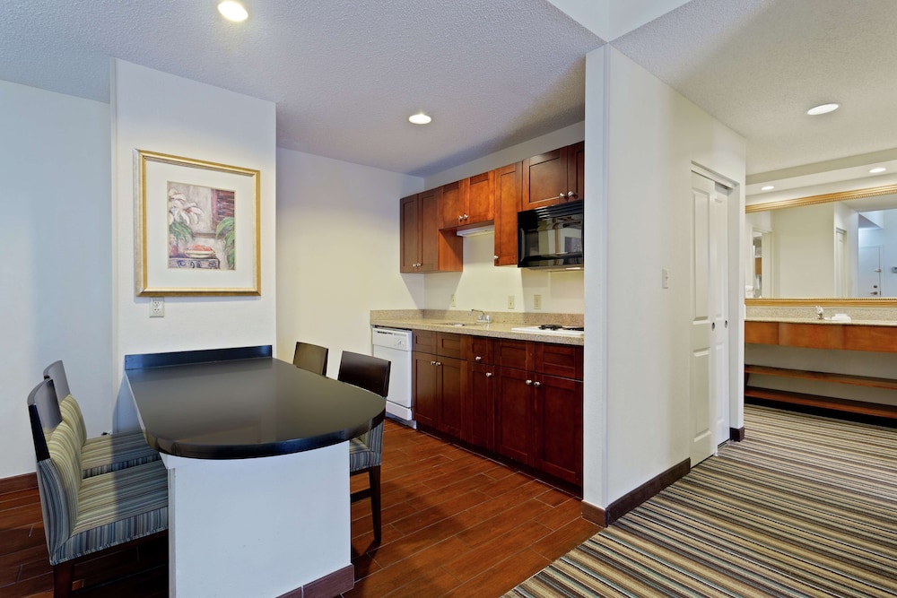 Hampton Inn & Suites Venice Bayside South Sarasota 7/36