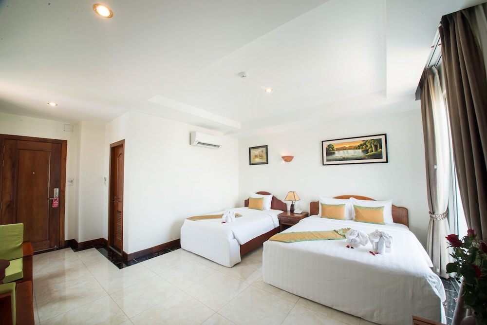 RELAX HOTEL 16/55