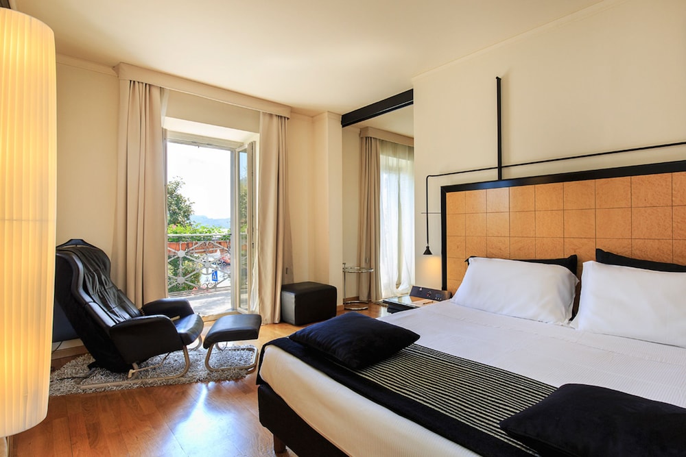 Hotel Ancora 30/68