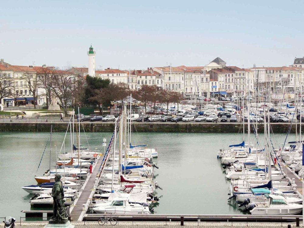 Ibis La Rochelle Centre Historique Hotel 49/56