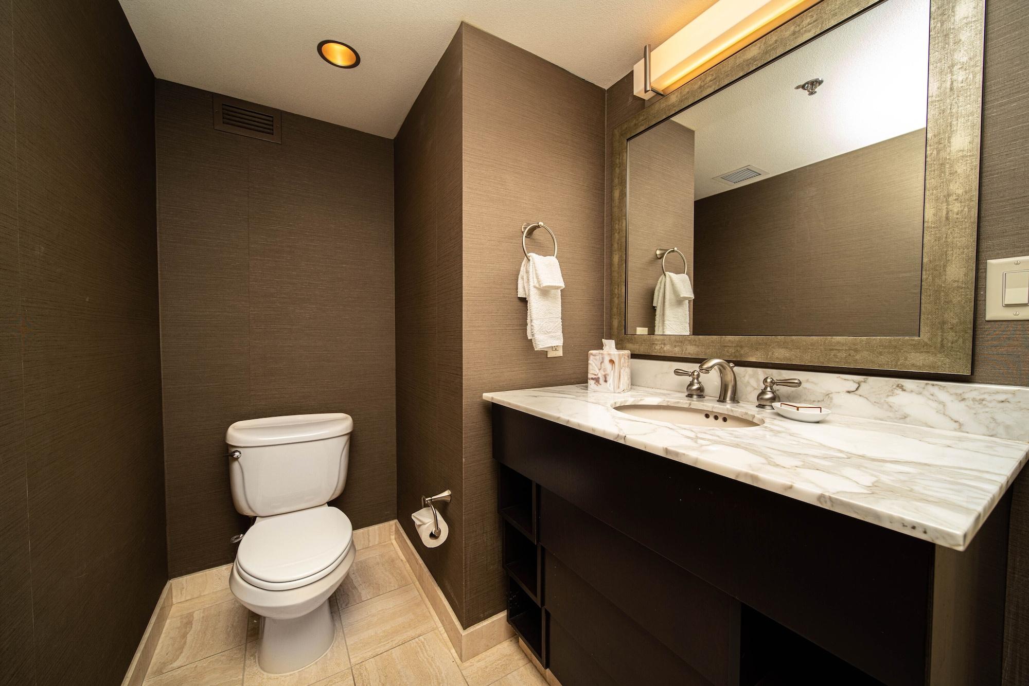 Reno Suites 24/33