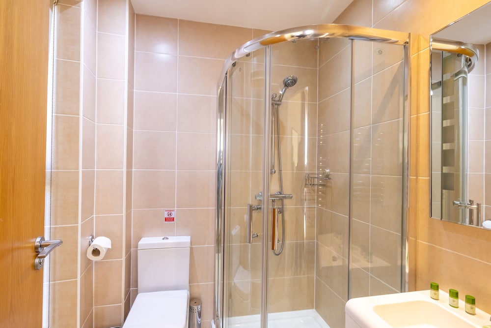 Shoreditch Inn 54/60