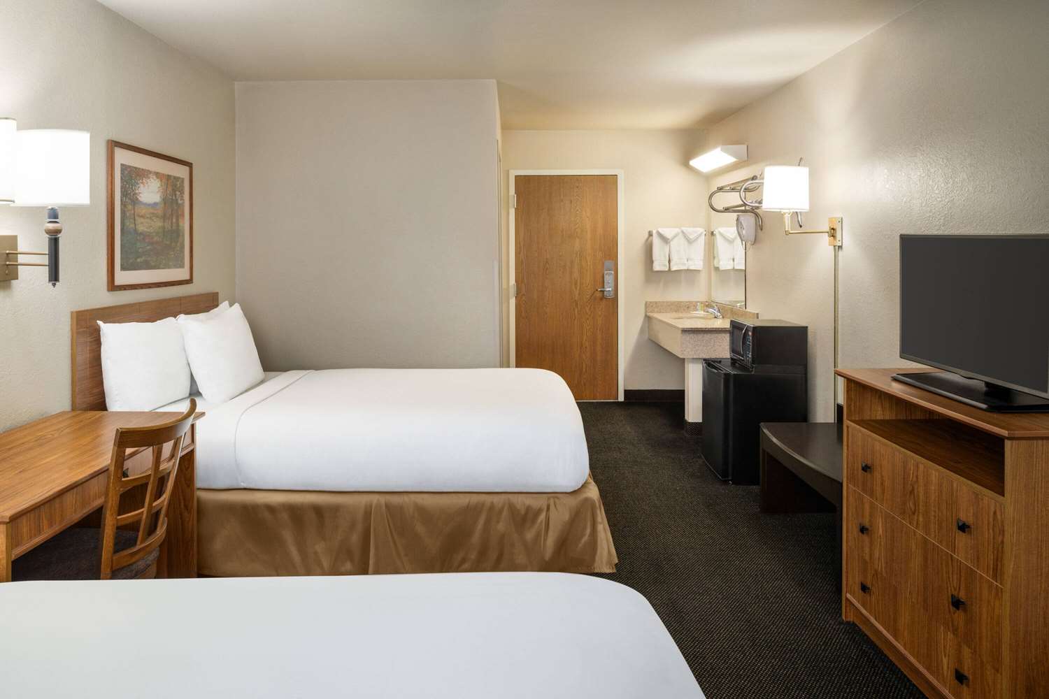 Travelodge by Wyndham Dexter 20/38