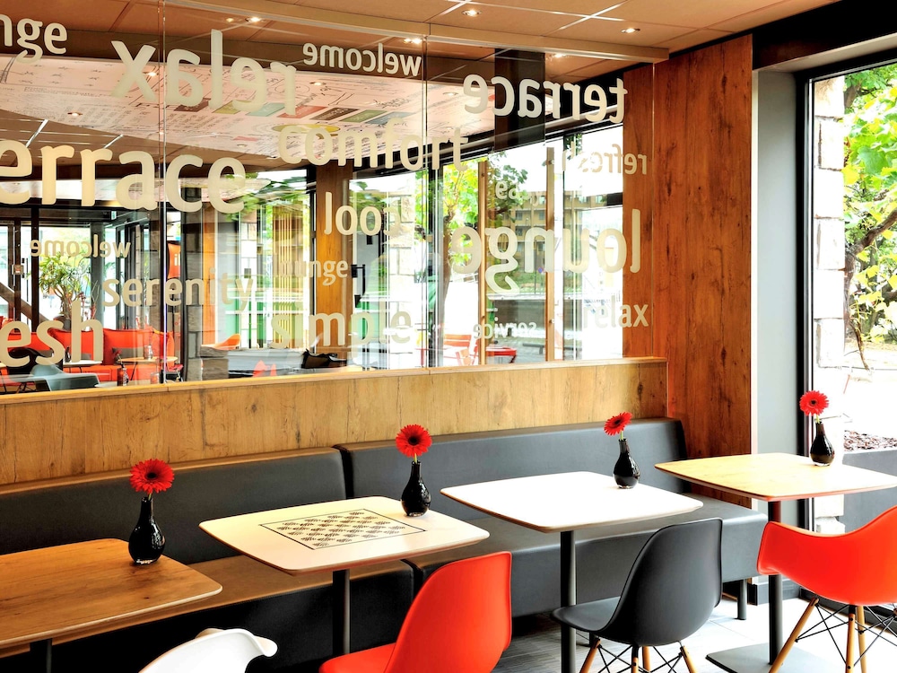Ibis Rotterdam City Centre 46/64