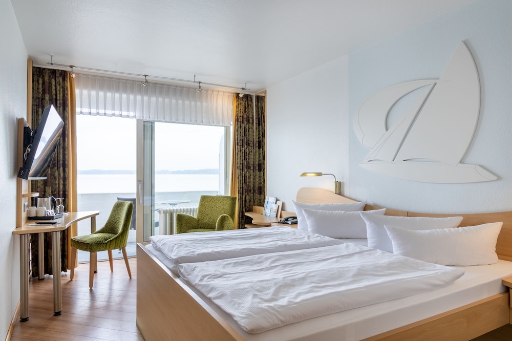 Seehotel Fahrhaus 13/36
