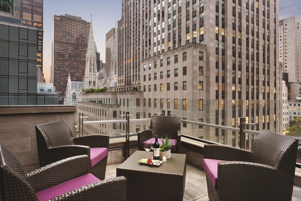 DoubleTree by Hilton New York Midtown Fifth Ave 42/61