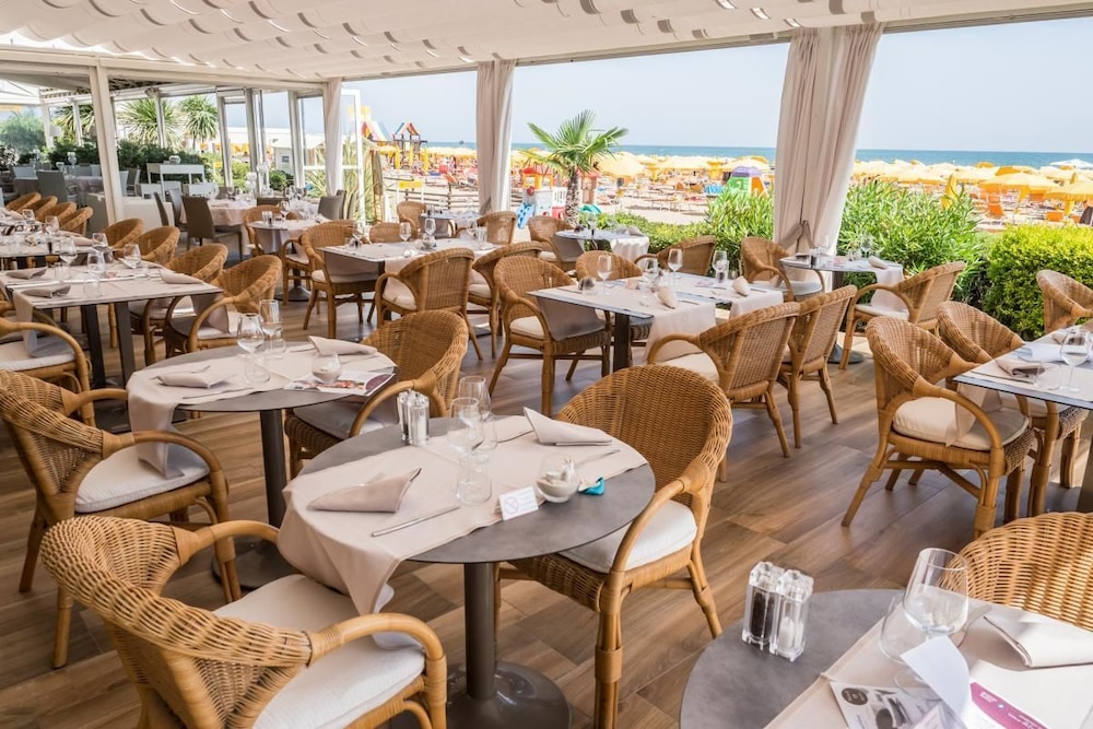Hotel Residence Villa Sorriso 34/46