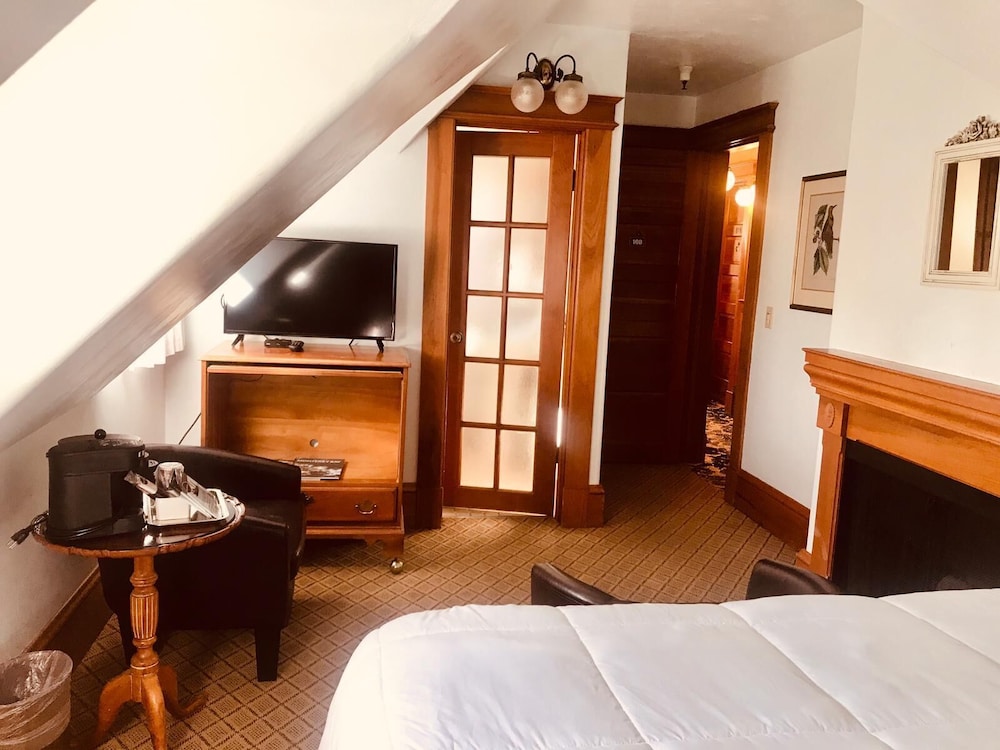 Pacific Grove Inn 62/79