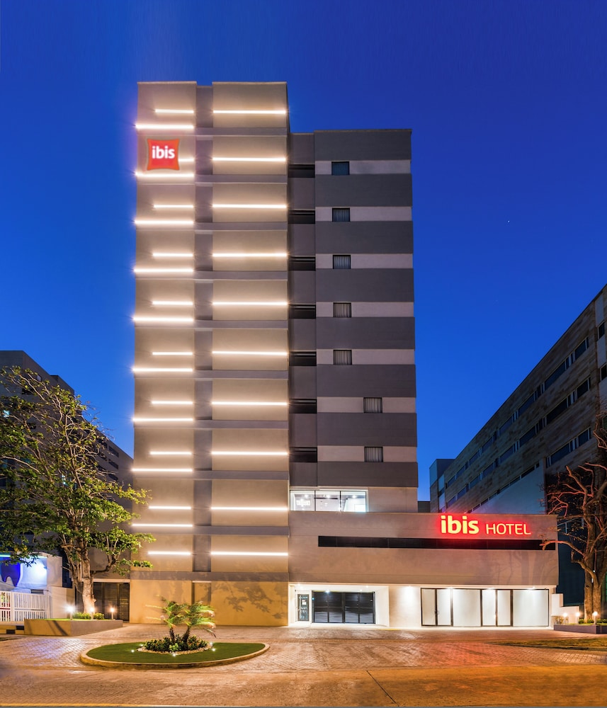 Ibis Barranquilla 5/71
