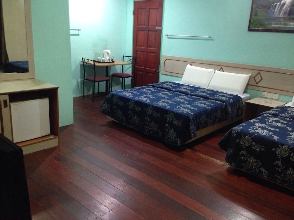 Purnama Beach Resort 32/67