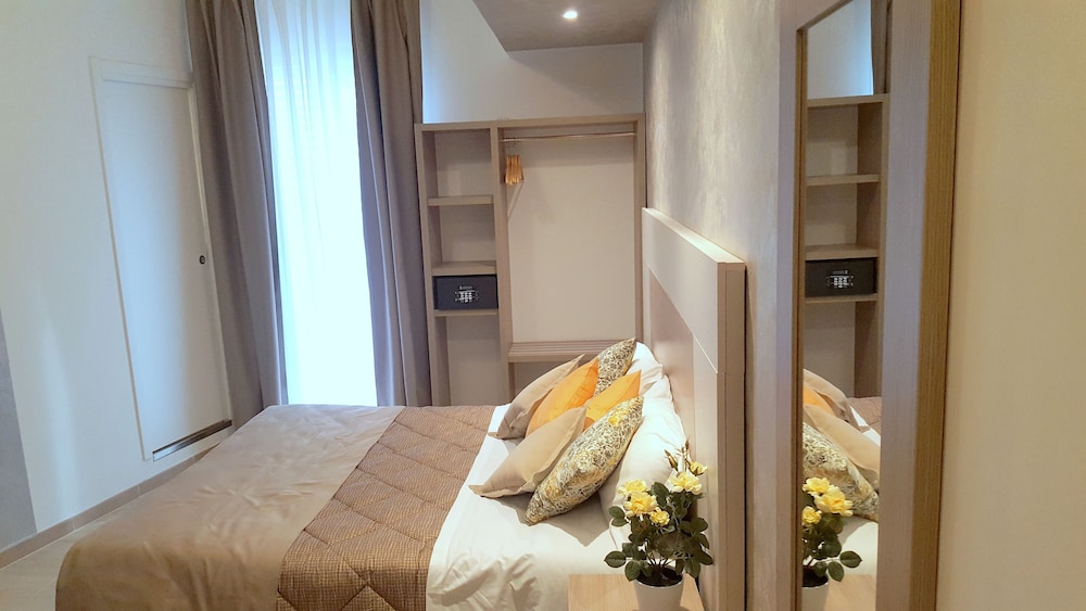 Hotel Luxor Florence 34/76