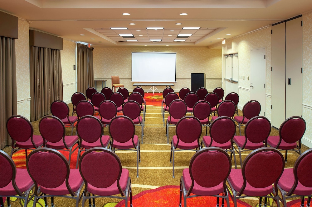 Hilton Garden Inn Allentown Bethlehem Airport 61/64