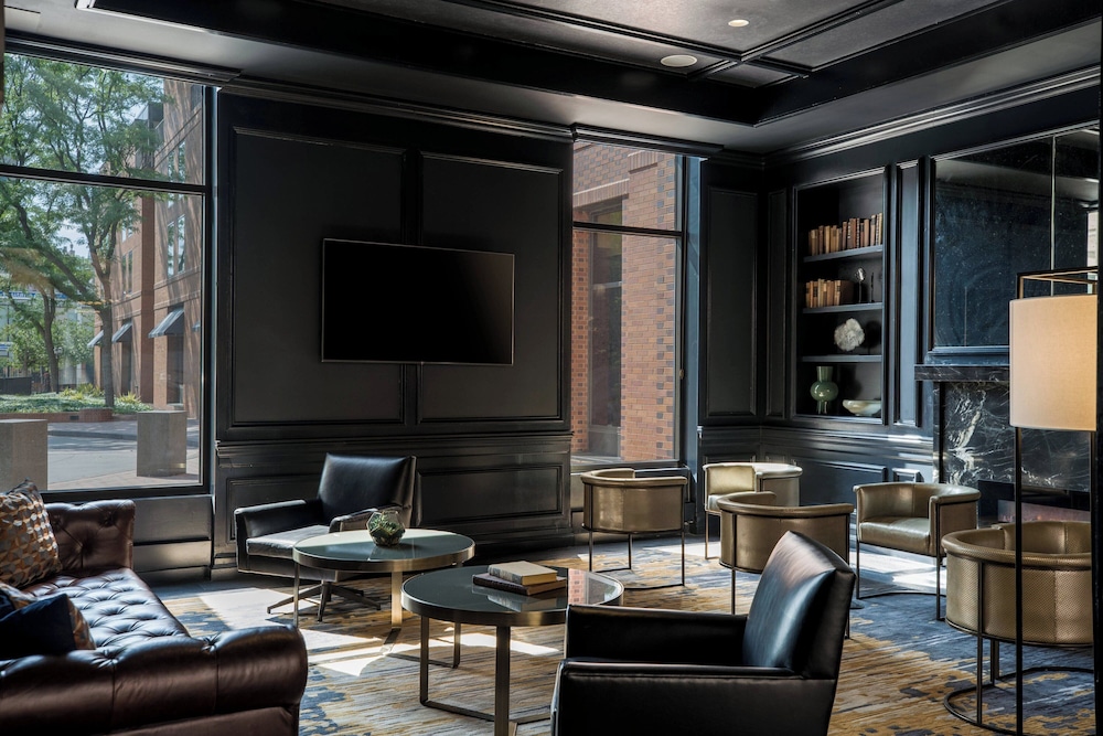 Philadelphia Marriott Old City 33/64