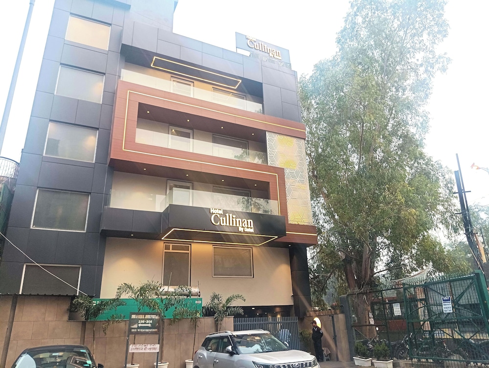 ホテル カリナン バイ Qotel 写真1