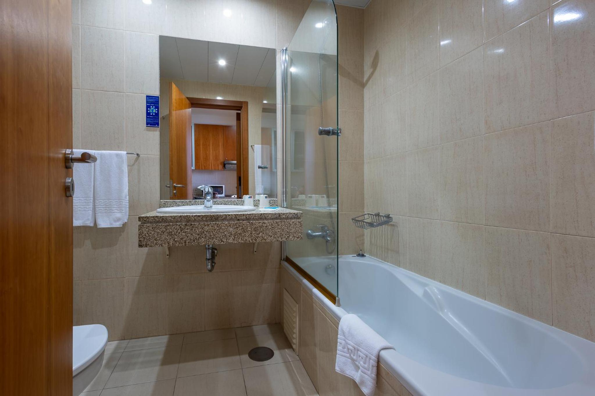 Hotel Apartamento Geres Ribeiro 56/59