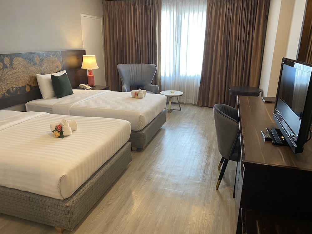 Empress Pattaya Hotel 16/50