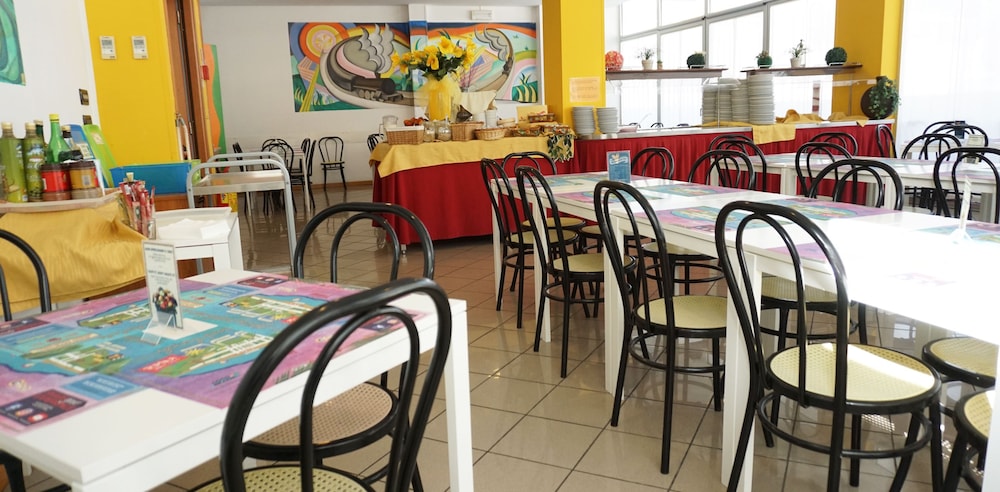 Hotel Morfeo - Young People Hotels - Adults Only 52/64
