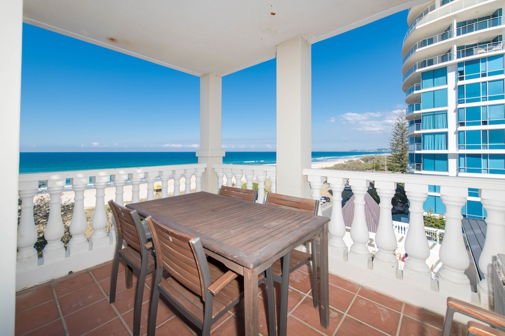 La Grande Apartments Broadbeach 33/48