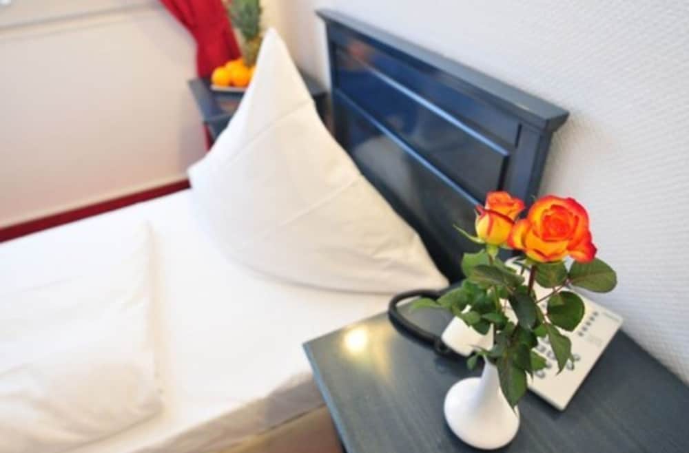 CERANO CITY HOTEL KOLN AM DOM 15/38