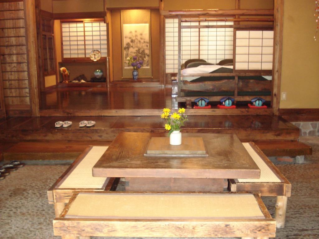 ENOKIYA RYOKAN 50/50