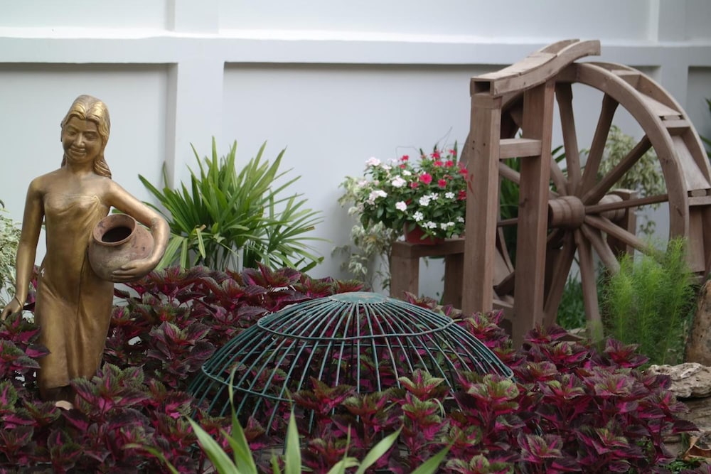 Mowin Boutique Hotel & Residence 7/53