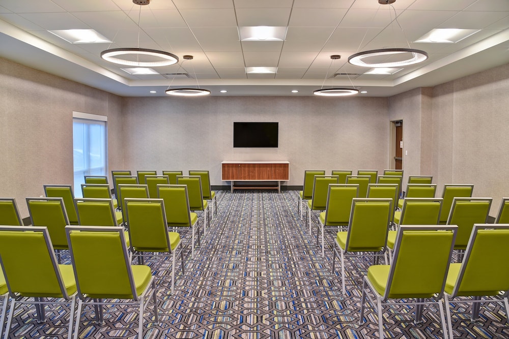 Holiday Inn Express And Suites Ottawa 37/50
